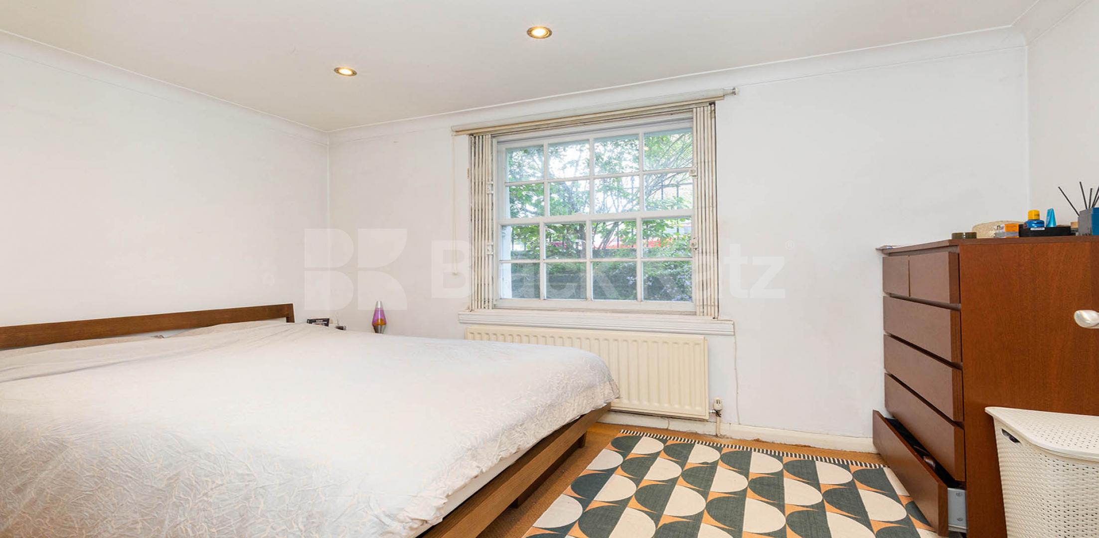 Stunning spacious one bed in Camden with a modern kitchen and bathroom Stratford Villas, Camden Square